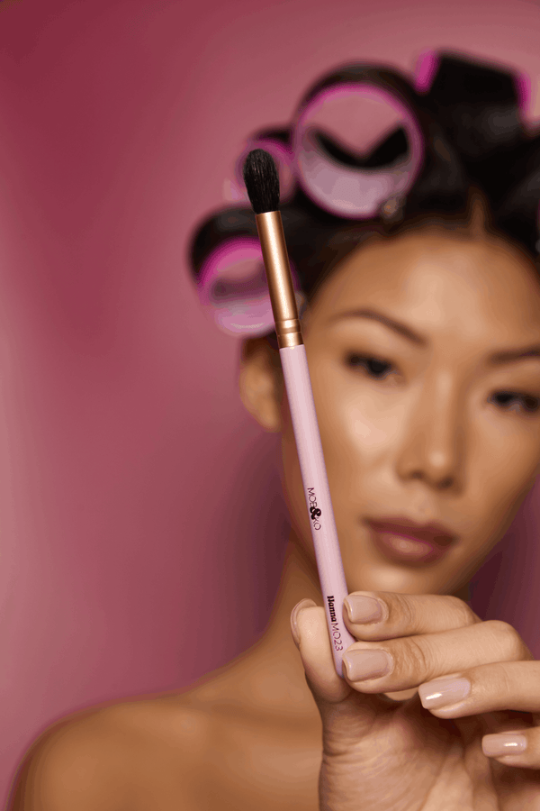 NANNA MO23 – Fluffy Tapered Blending Brush