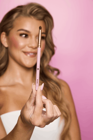 ROWENA MO21 – Mini Crease Blending Brush