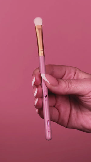 JADE MO14 – Soft Eye Definer Brush