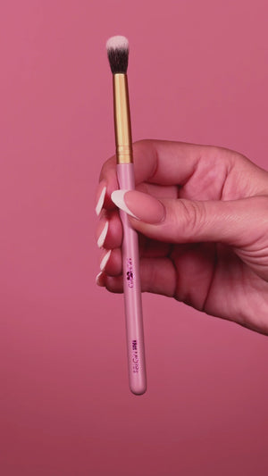 NAT MO18s – Vegan Medium Tapered Blending Brush